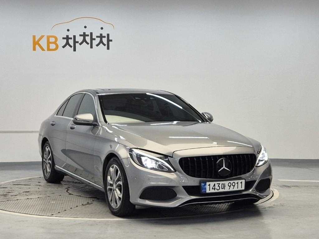 Mercedes Benz C Class - Vista 2
