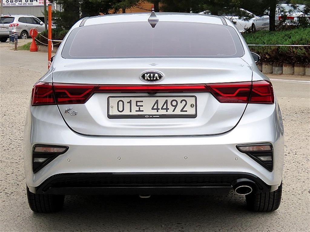 KIA K3 - Vista 4