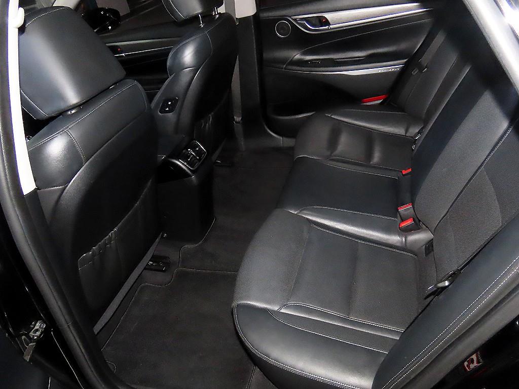 HYUNDAI Grandeur - Vista 7