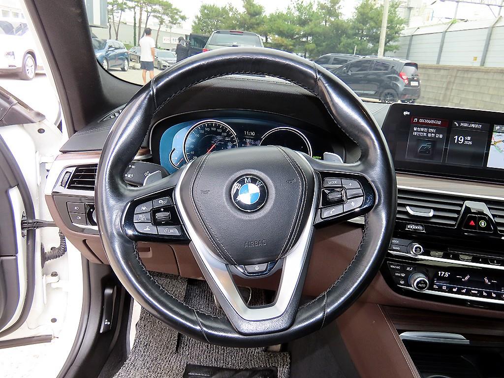 BMW 5 Series - Vista 8