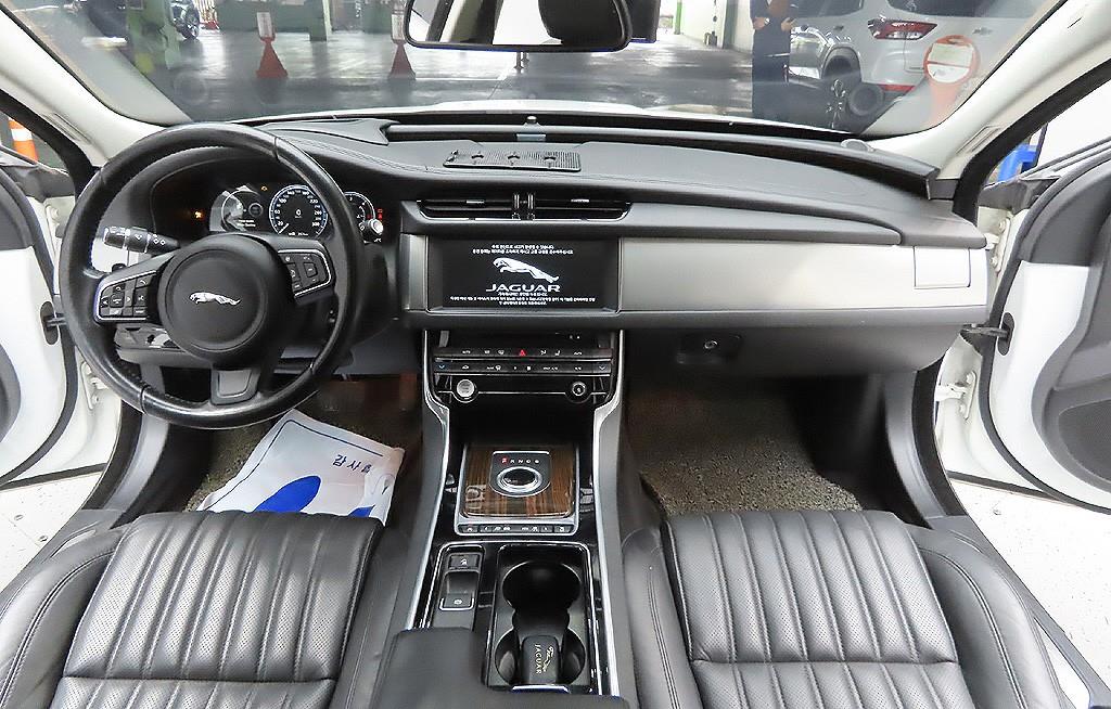 Jaguar XF 2017 Blanco - Importación desde Corea - HF Imports Iquique - Foto 10