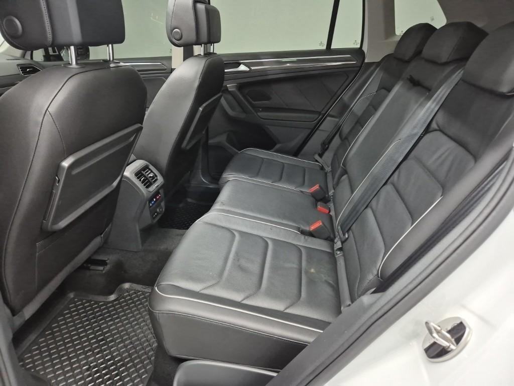 Volkswagen Tiguan - Vista 11