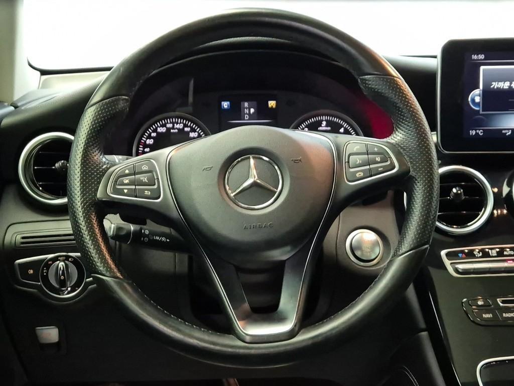 Mercedes Benz GLC Class - Vista 7
