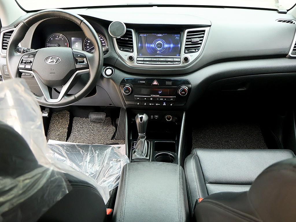 HYUNDAI Tucson - Vista 9