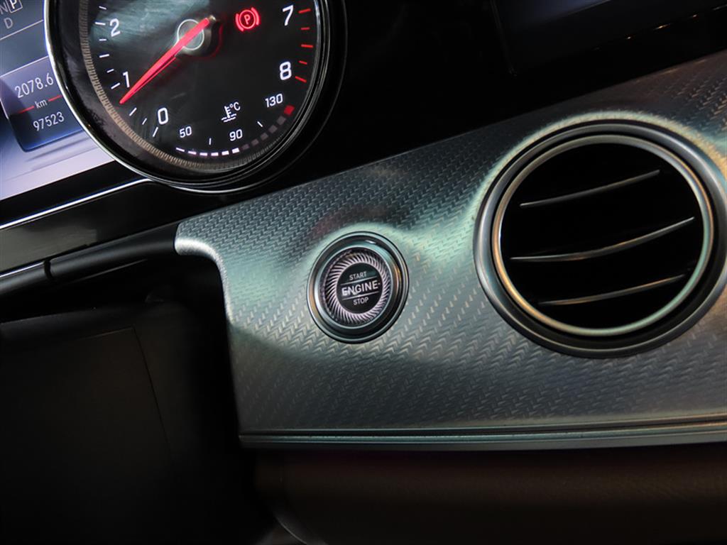 Mercedes Benz E class - Vista 10