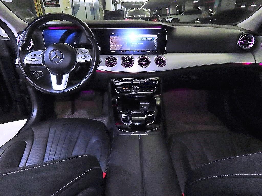 Mercedes Benz CLS Class - Vista 10