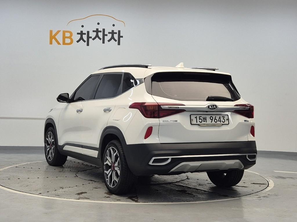 KIA Seltos - Vista 2