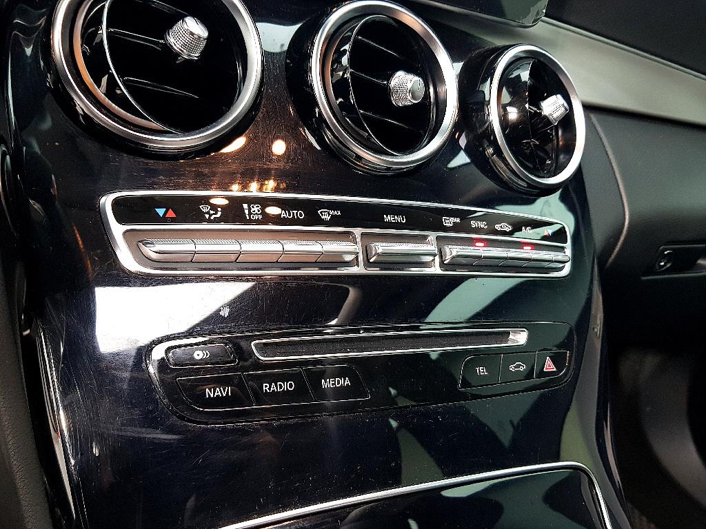 Mercedes Benz C Class - Vista 12