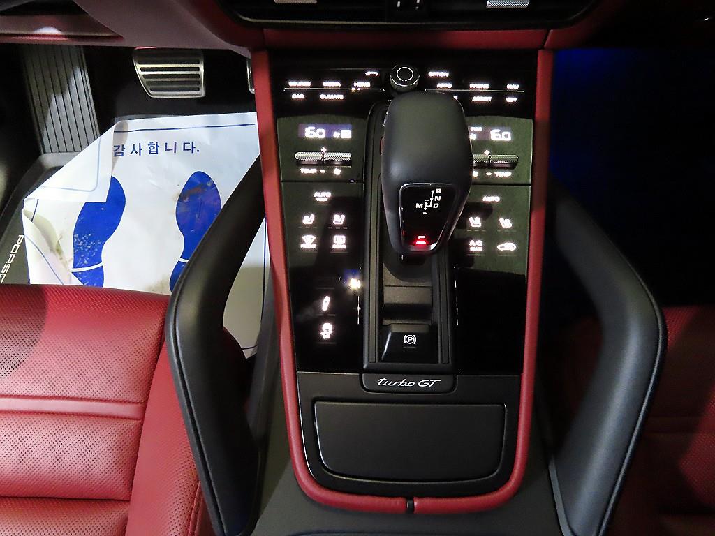 Porsche Cayenne - Vista 12