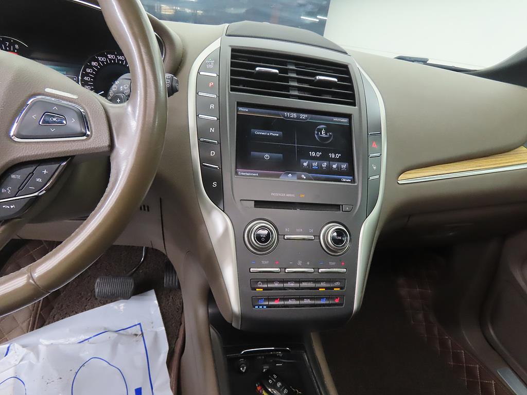 Lincoln MKC - Vista 10