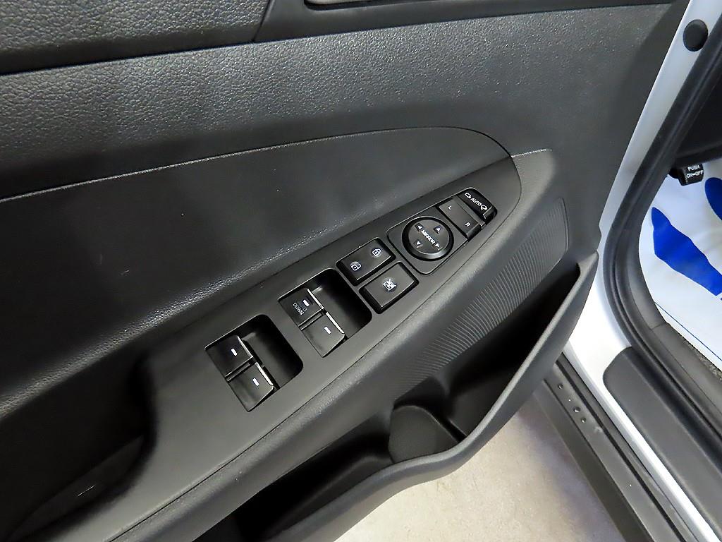 HYUNDAI Tucson 2016 Gris - Importación desde Corea - HF Imports Iquique - Foto 15