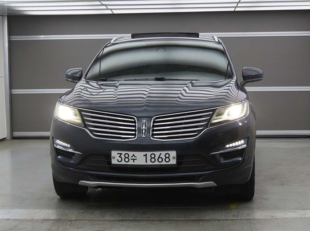 Lincoln MKC - Vista 2