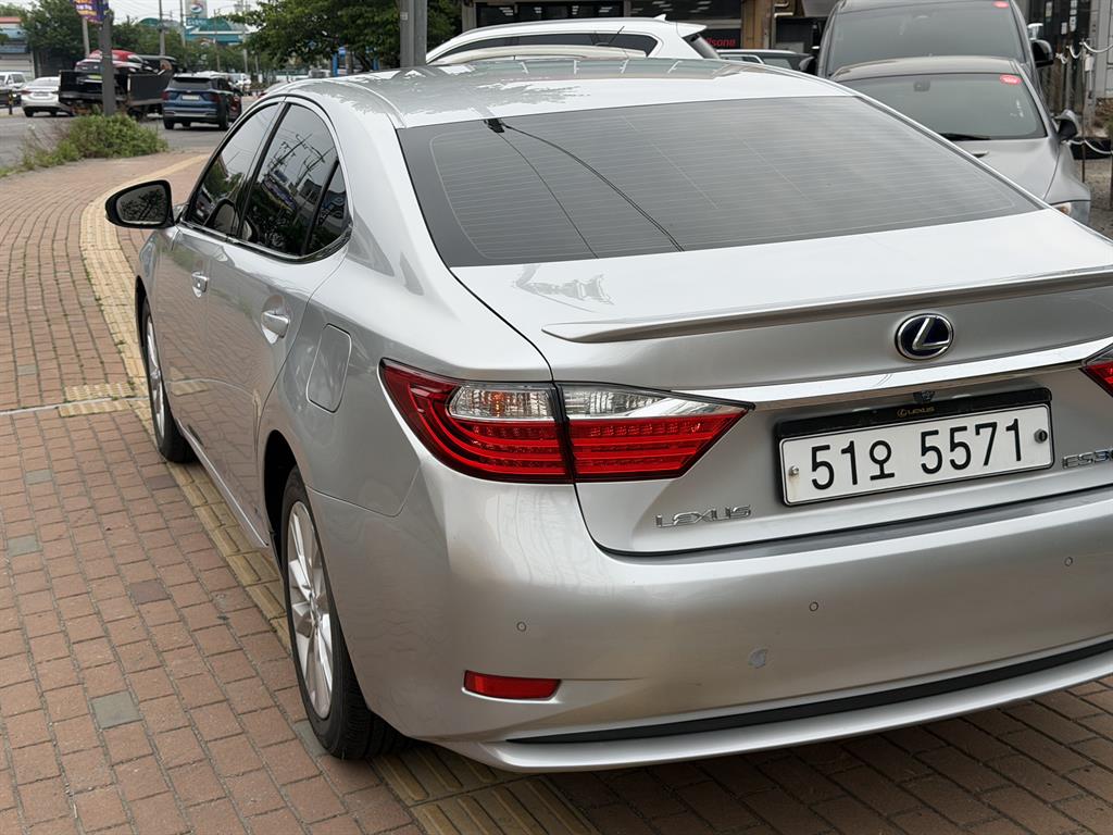 Lexus ES - Vista 4