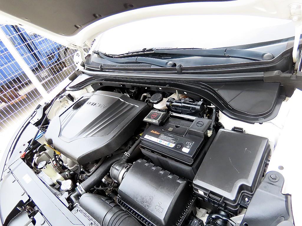 HYUNDAI Avante 2019 Blanco - Importación desde Corea - HF Imports Iquique - Foto 17