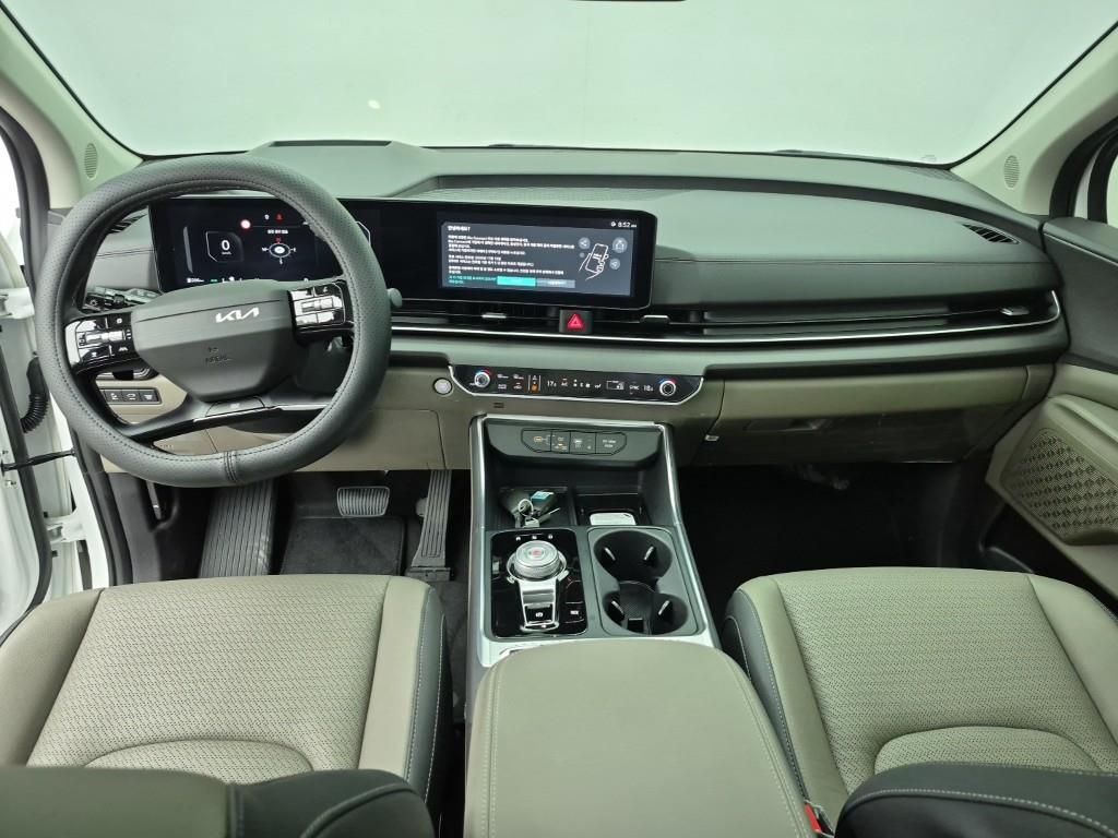 KIA Carnival - Vista 5