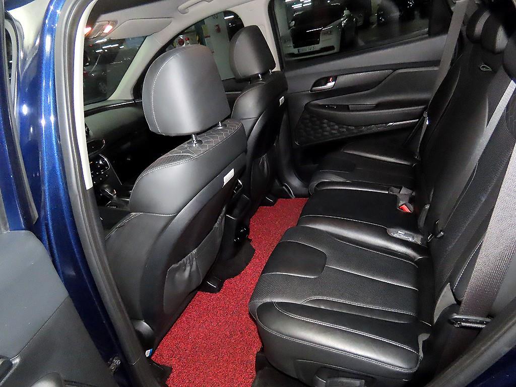 HYUNDAI Santa Fe - Vista 7