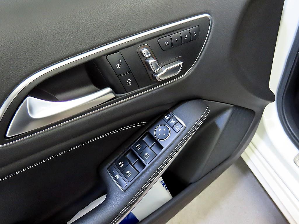 Mercedes Benz A Class 2016 Blanco - Importación desde Corea - HF Imports Iquique - Foto 13