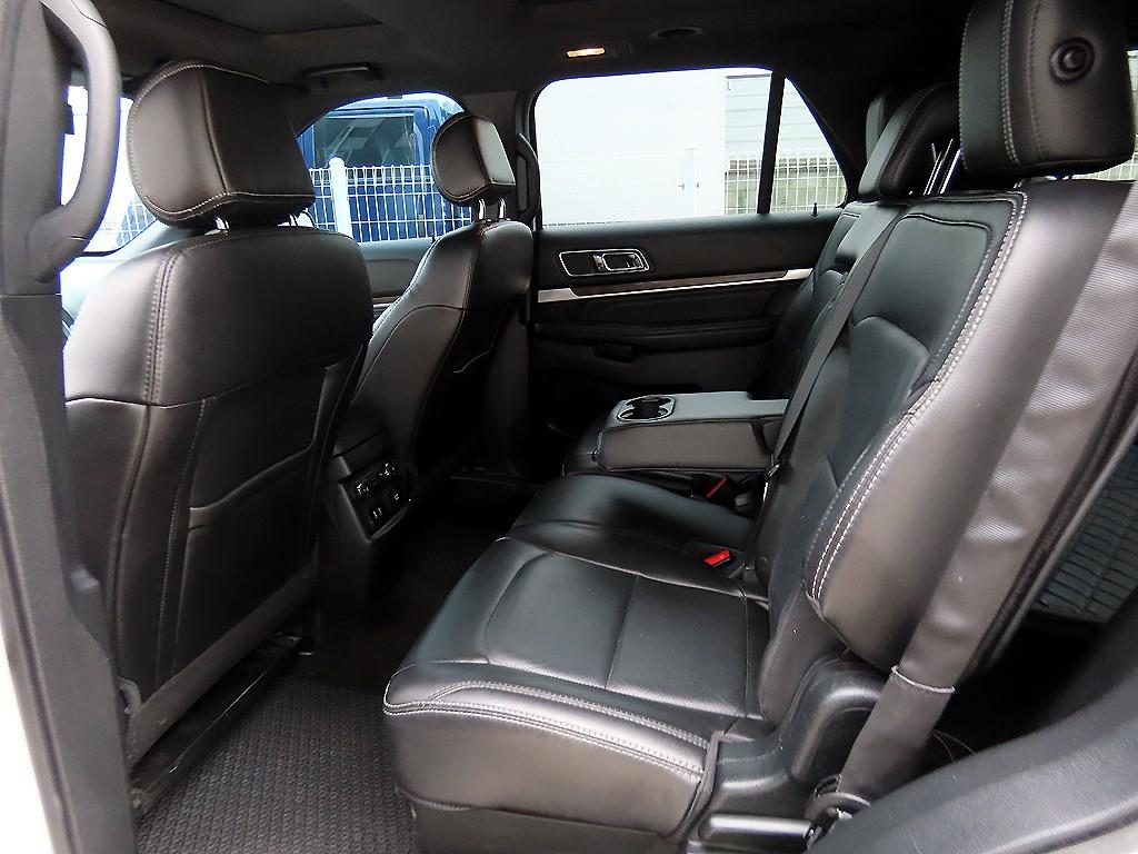 Ford Explorer - Vista 6