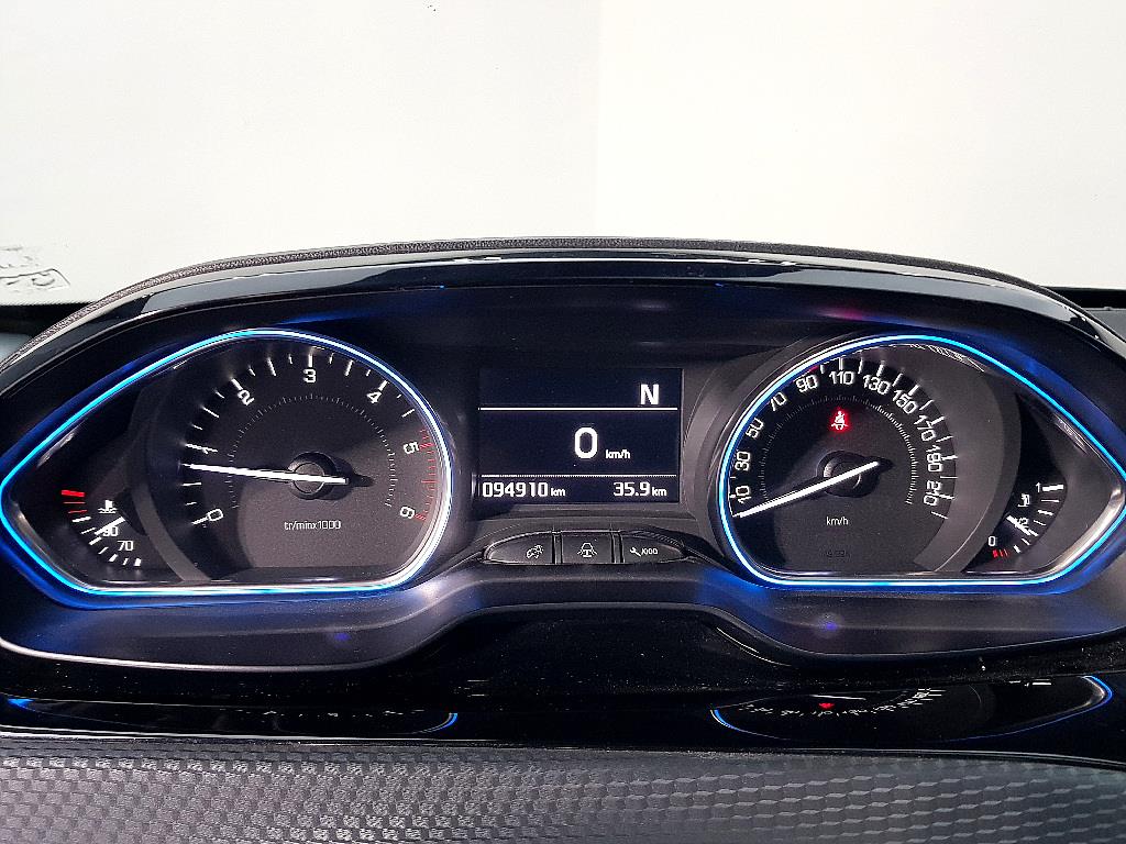 Peugeot 2008 - Vista 7