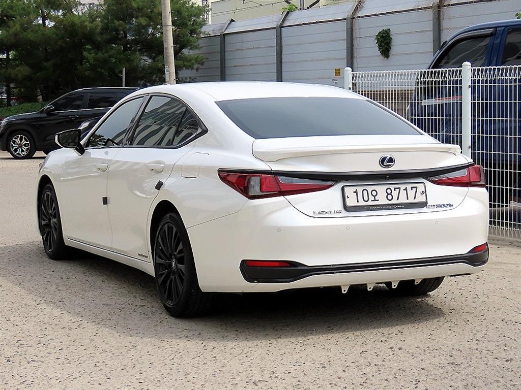 Lexus ES - Vista 3