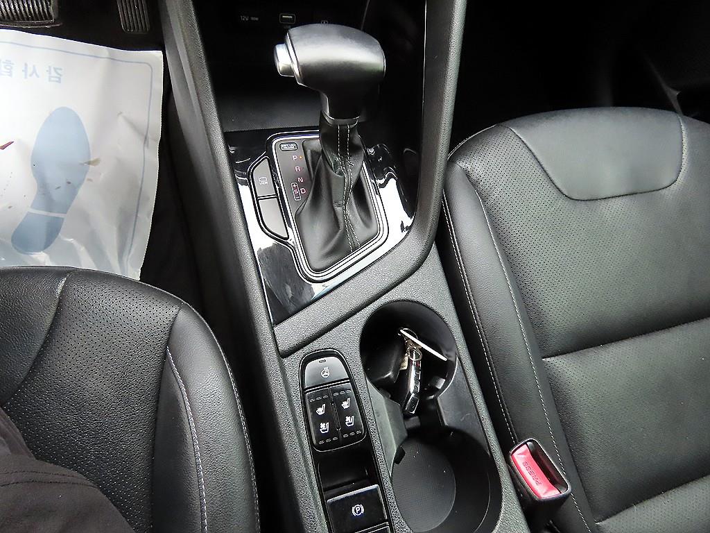 KIA Niro - Vista 10