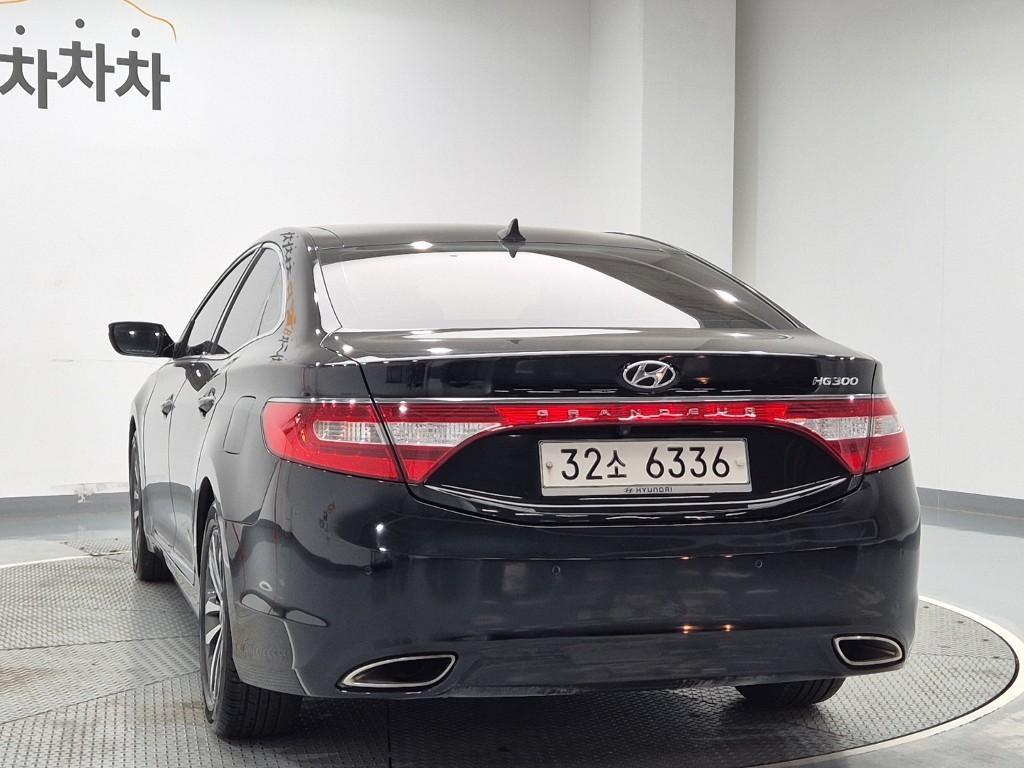 HYUNDAI Grandeur - Vista 2