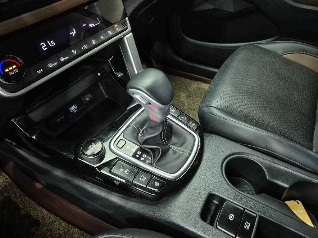 KIA Seltos - Vista 8