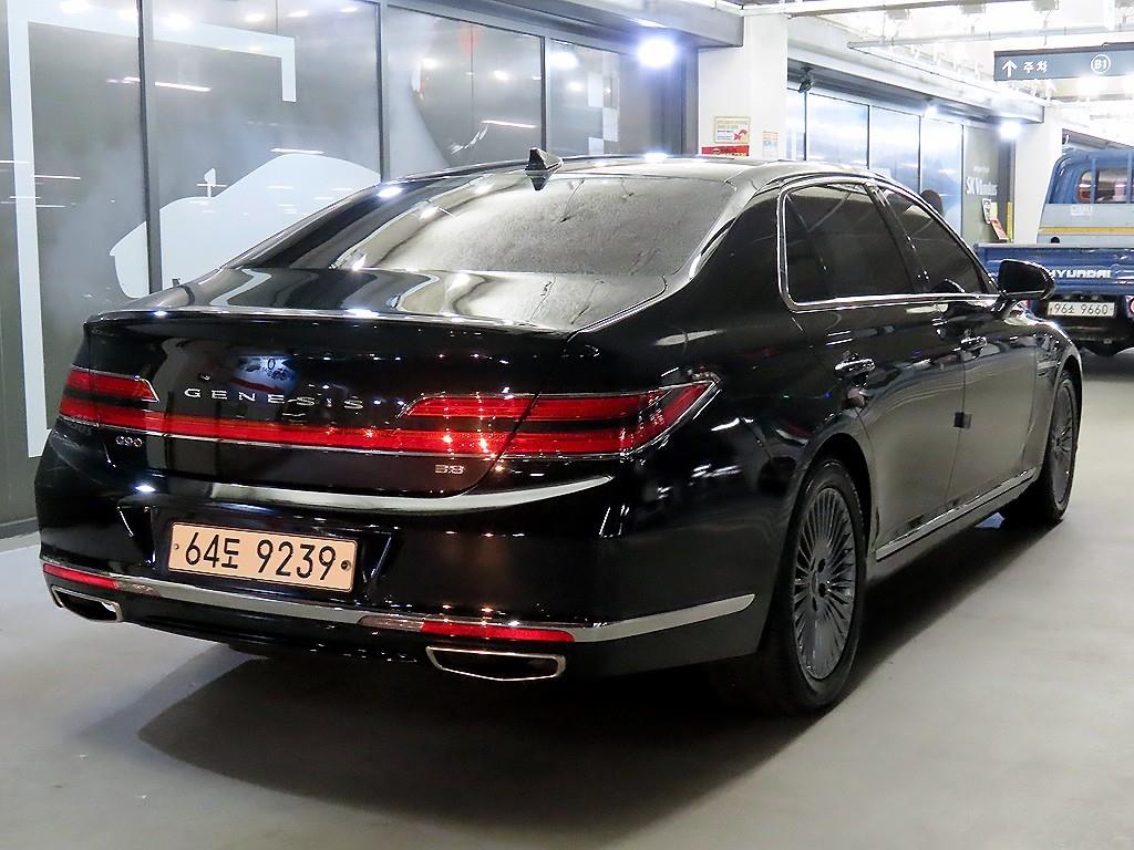 Genesis G90 - Vista 4