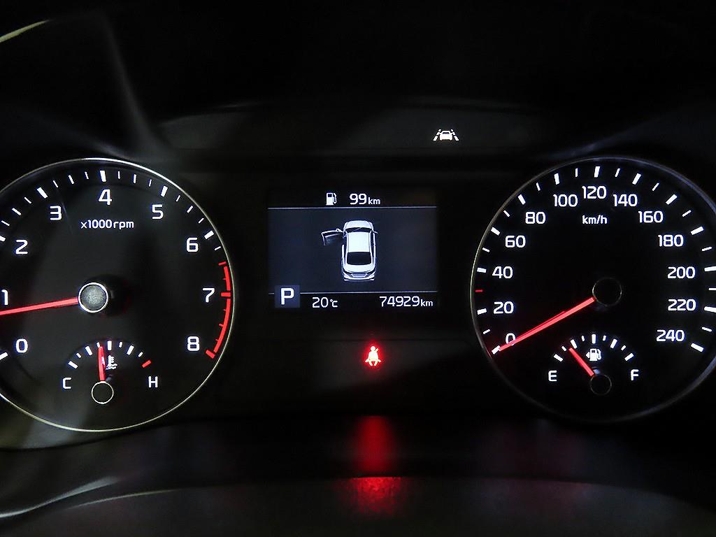 KIA K3 - Vista 9