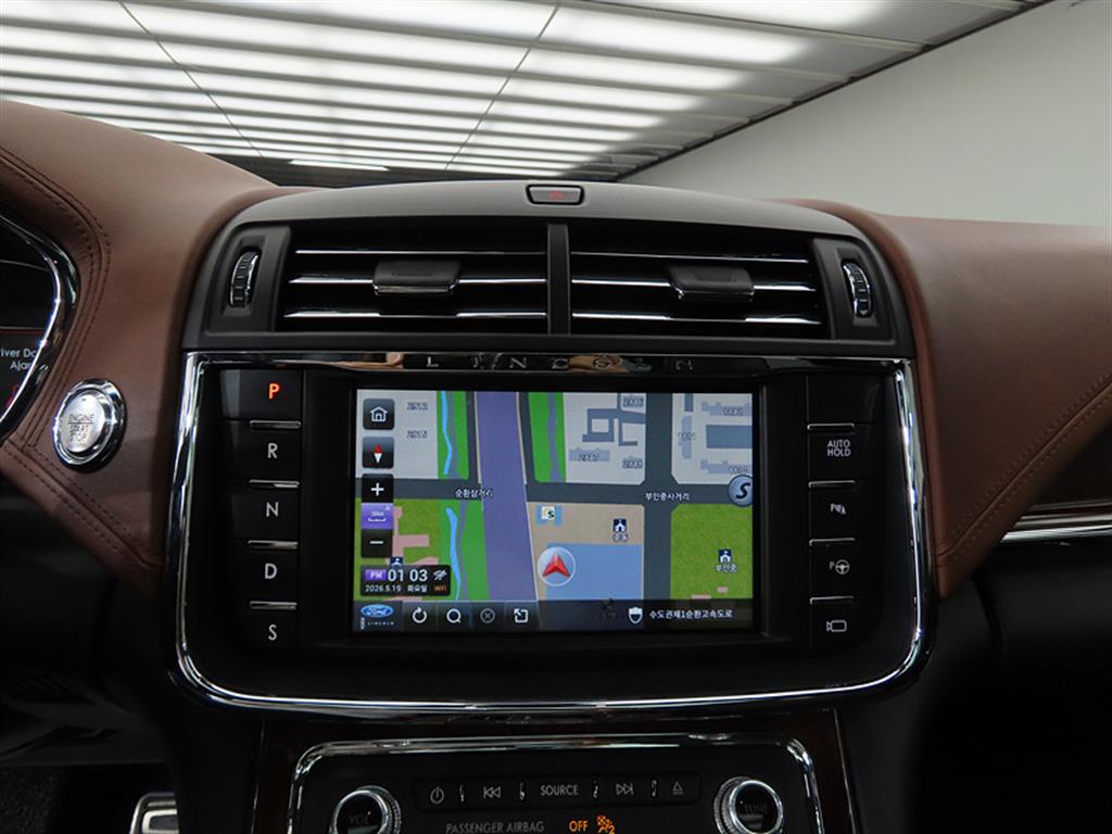 Lincoln Continental - Vista 12