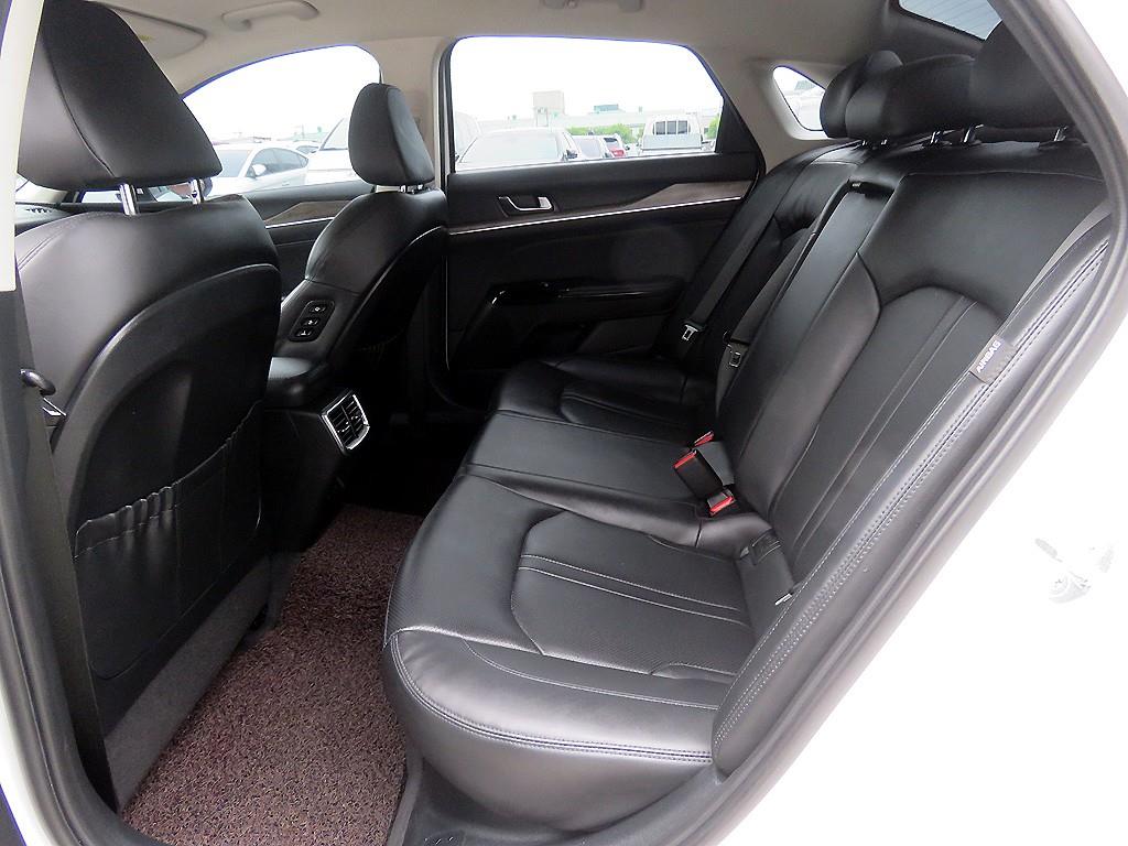 KIA K5 - Vista 6