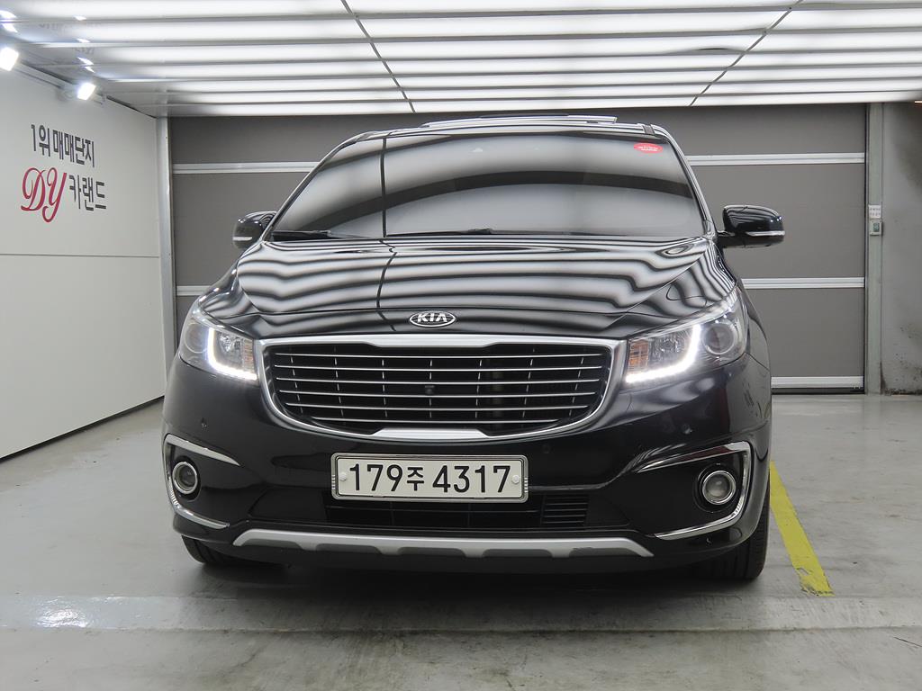 KIA Carnival - Vista 2