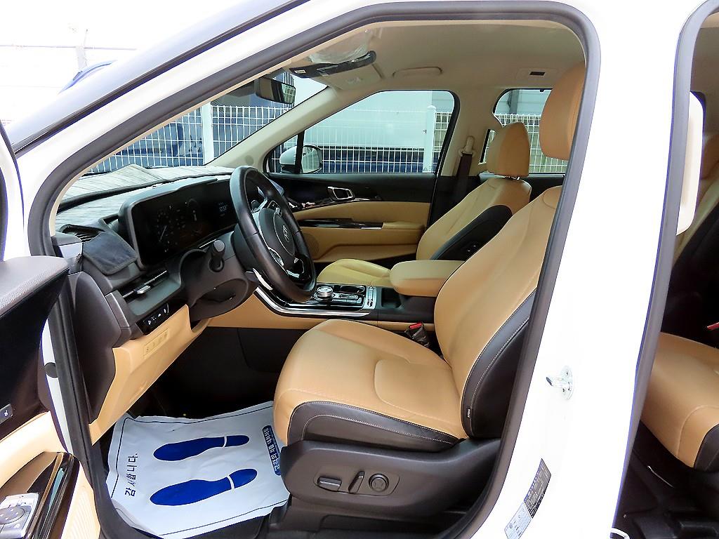 KIA Carnival - Vista 5