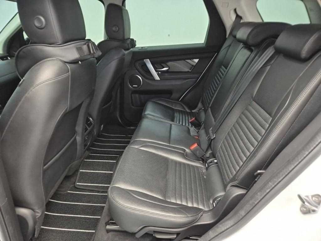 Land Rover Discovery Sports - Vista 12