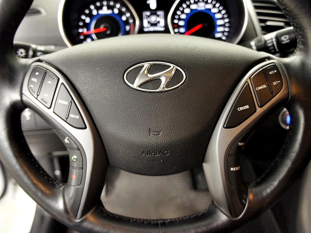 HYUNDAI Avante 2015 Blanco - Importación desde Corea - HF Imports Iquique - Foto 8