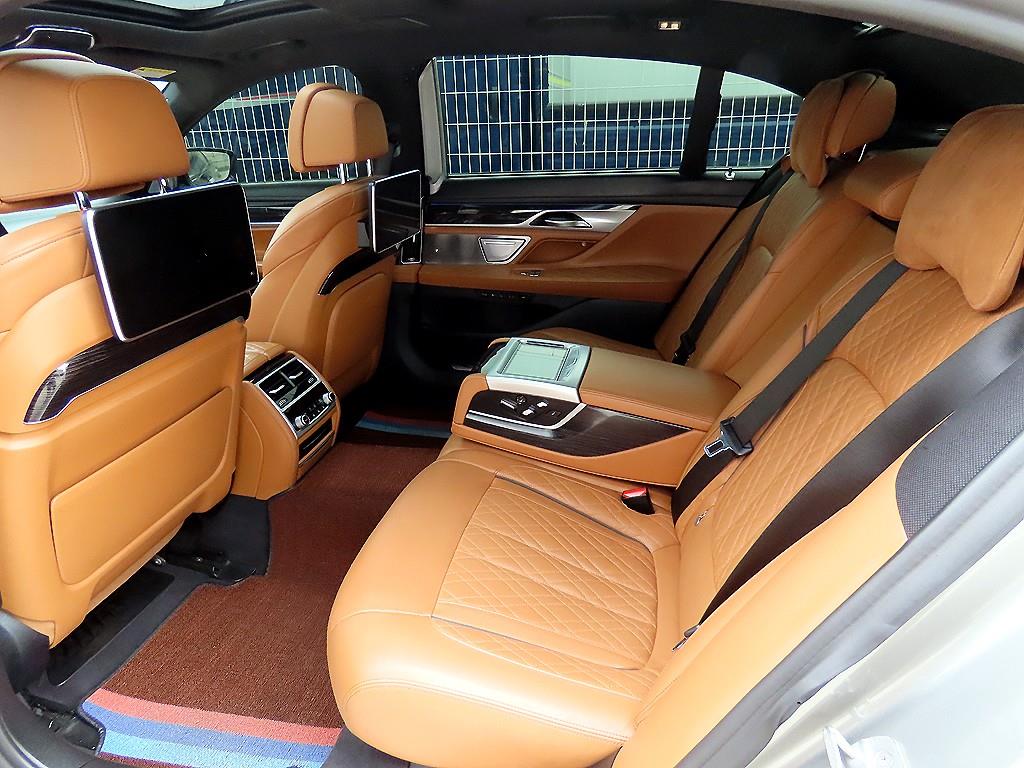 BMW 7 Series - Vista 6