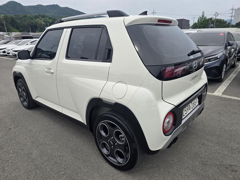 HYUNDAI Casper - Vista 4