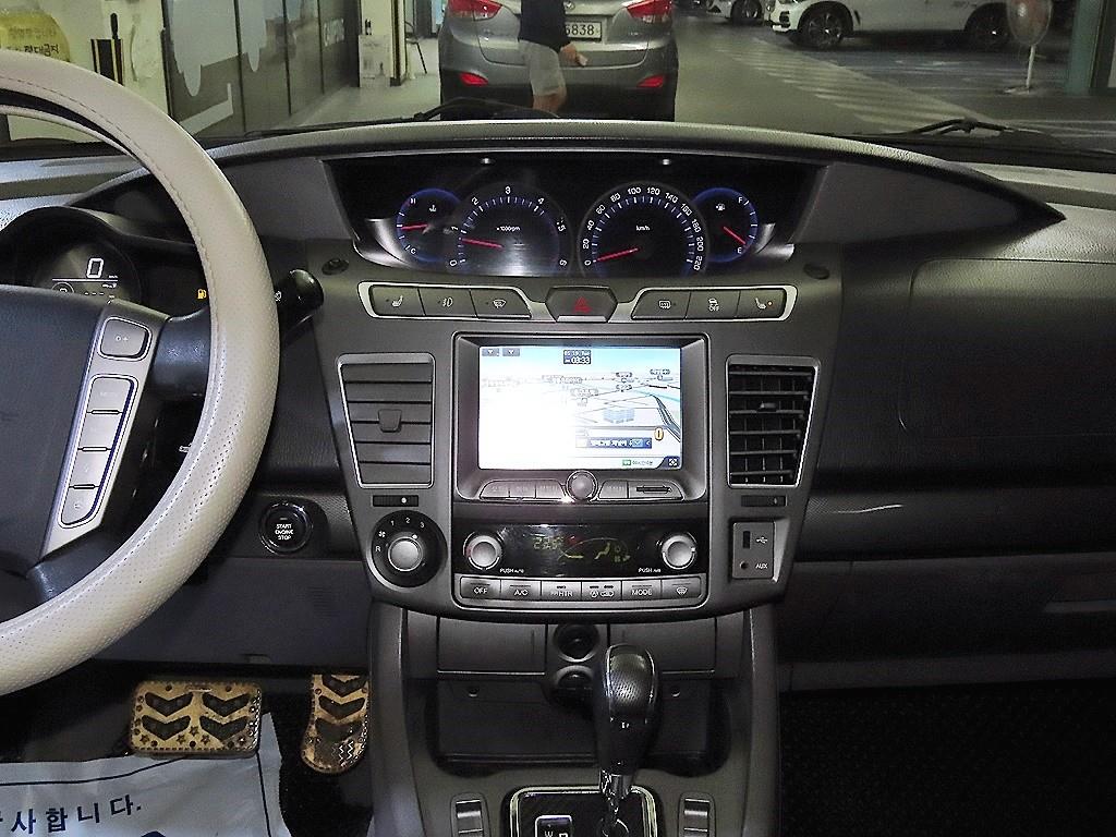 Ssangyong Korando - Vista 11