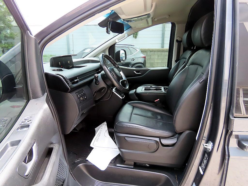 HYUNDAI Staria - Vista 5