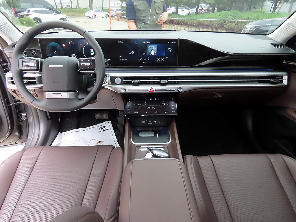 HYUNDAI Grandeur - Vista 7