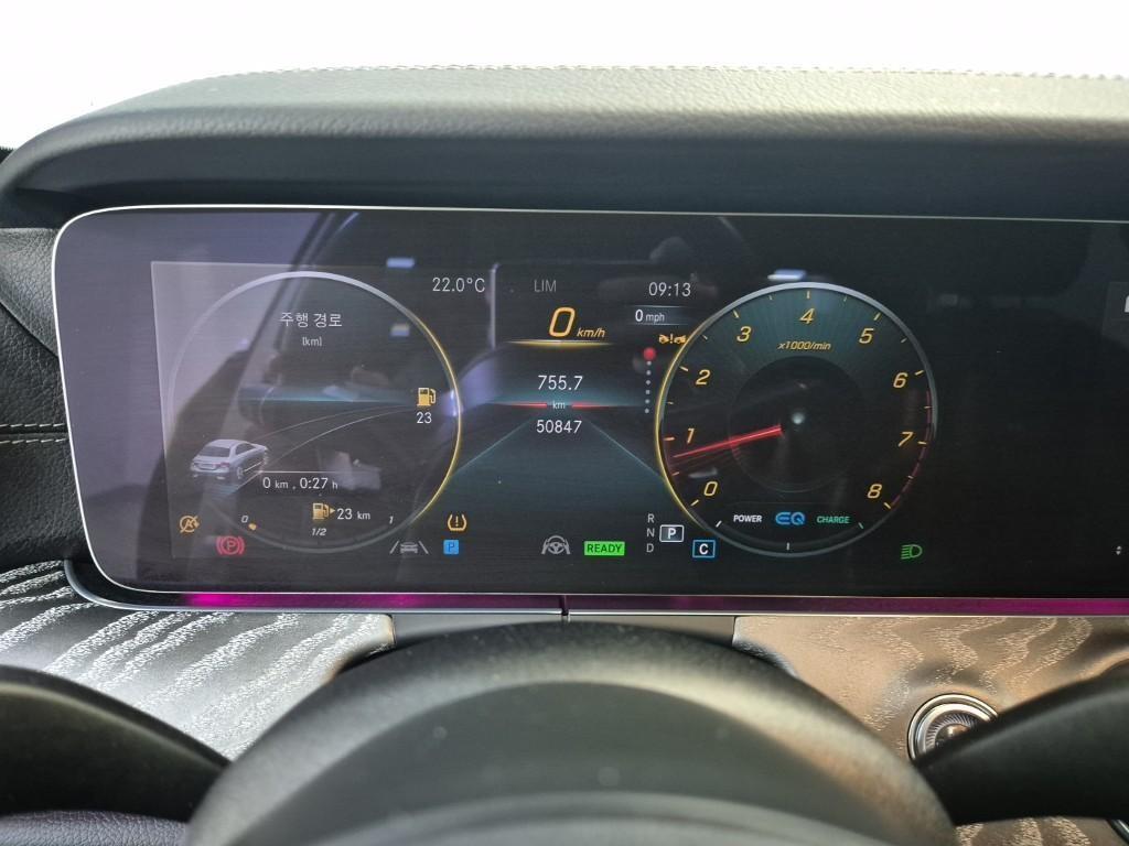 Mercedes Benz E class - Vista 6