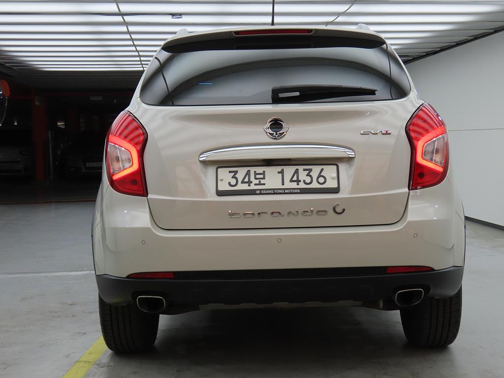 Ssangyong Korando - Vista 4