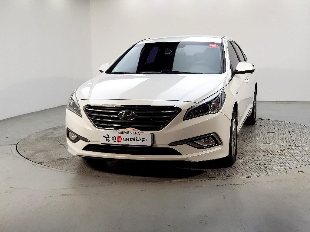 HYUNDAI Sonata - Vista 2