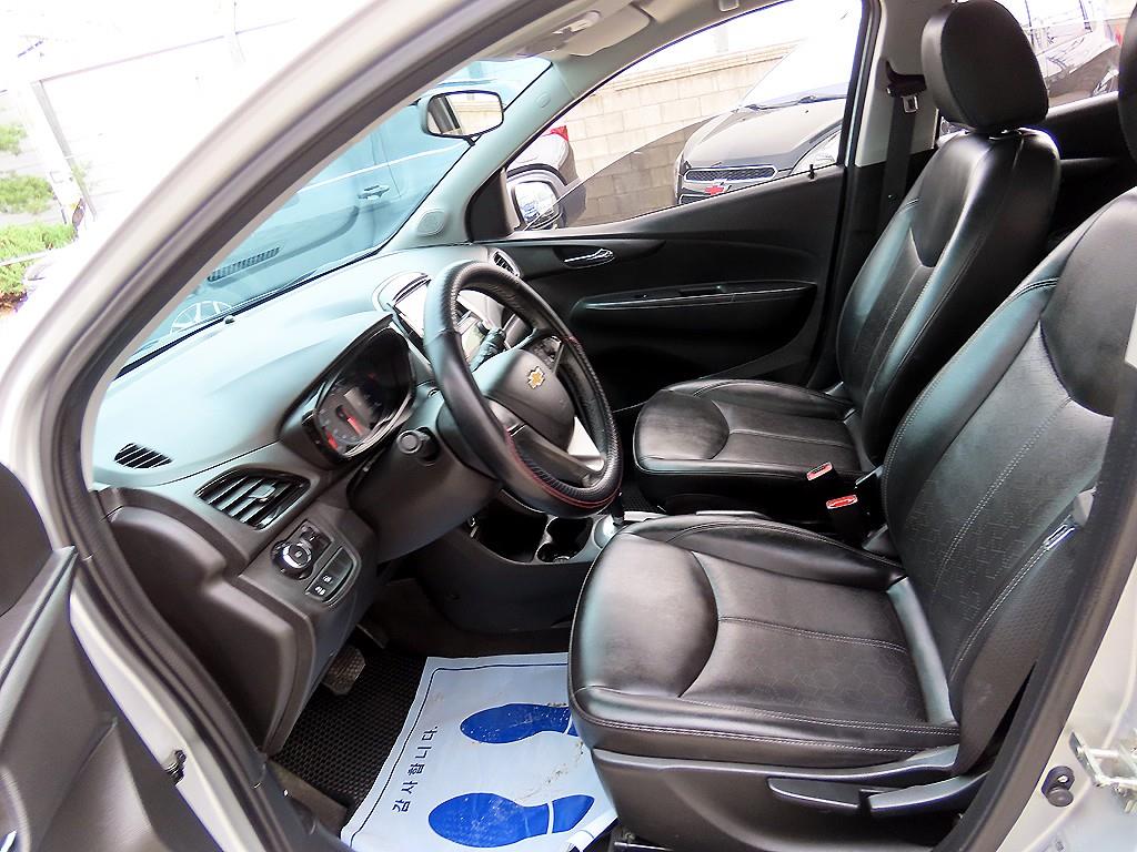 Chevrolet Spark - Vista 5