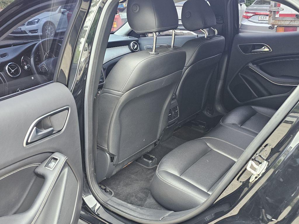Mercedes Benz GLA Class 2016 Negro - Importación desde Corea - HF Imports Iquique - Foto 16