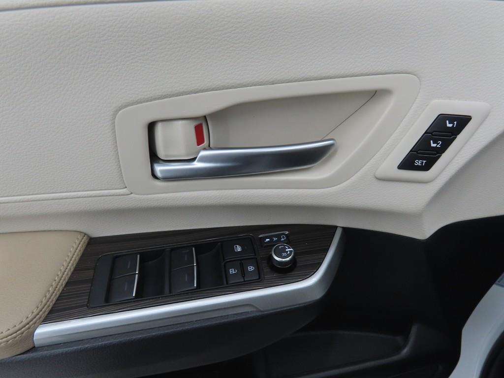 Toyota Siena - Vista 9