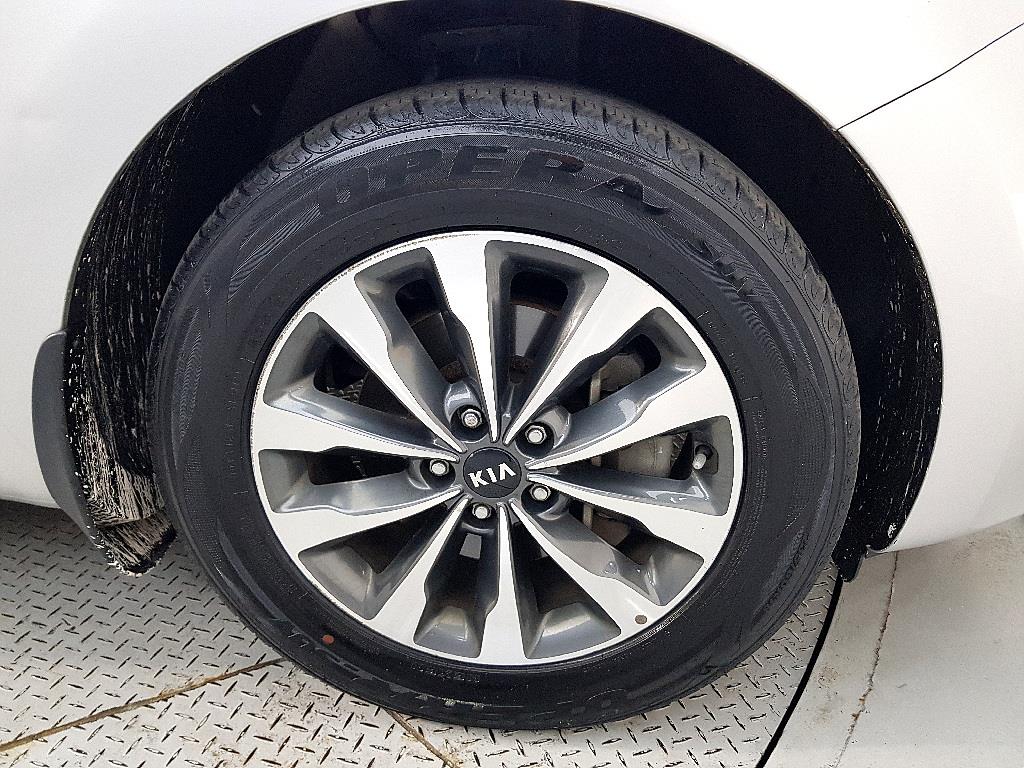 KIA Carnival 2015 Plateado - Importación desde Corea - HF Imports Iquique - Foto 20