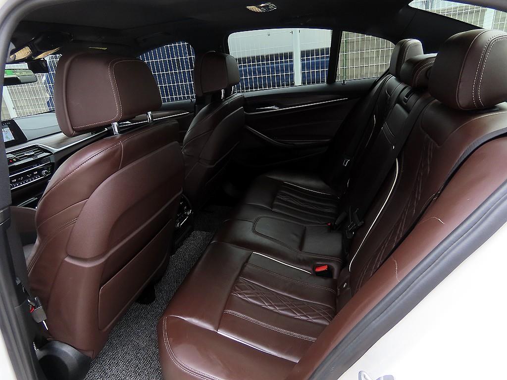 BMW 5 Series - Vista 6