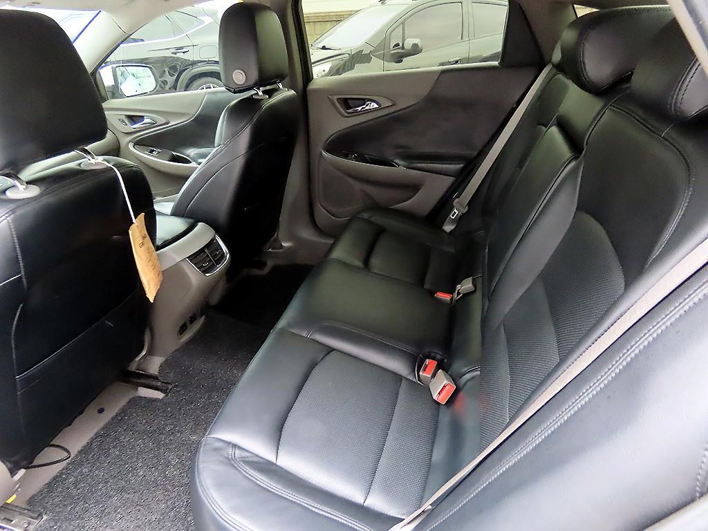 Chevrolet Malibu - Vista 6