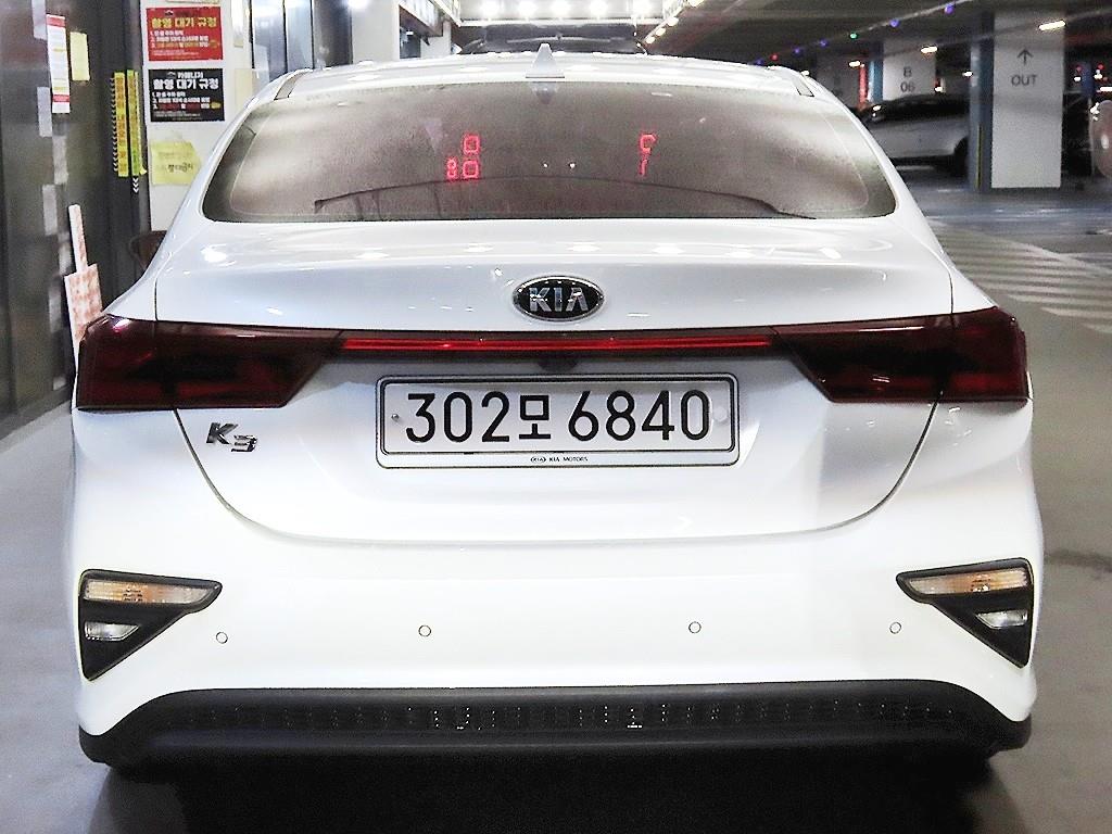 KIA K3 - Vista 5